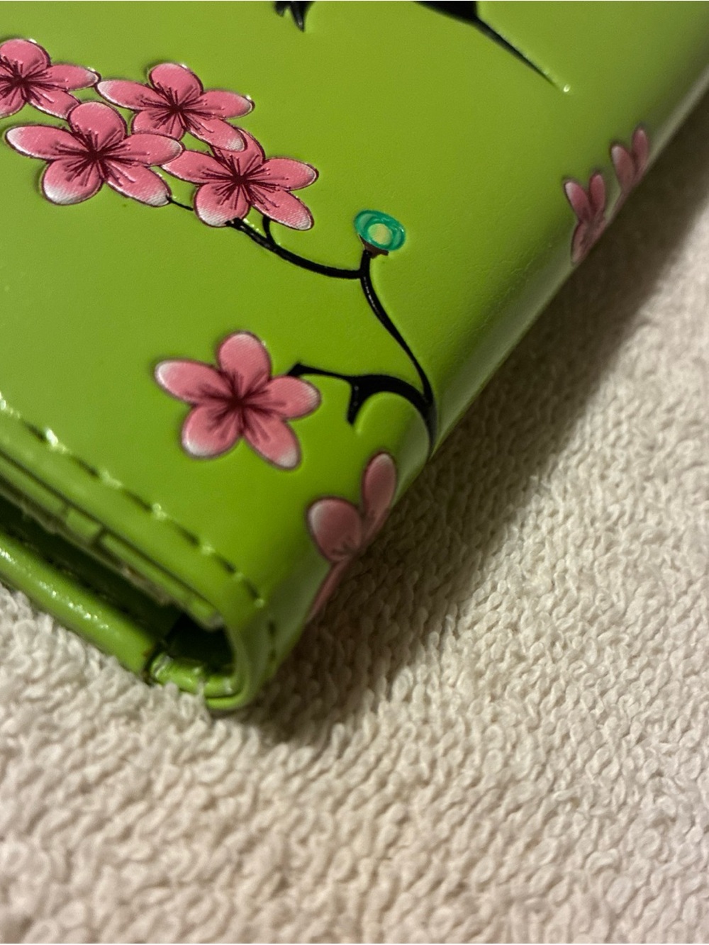 Shag Wear Vintage Hummingbird Large Bird Woman’s Wallet Faux Leather 7" Lime NEW - Picture 14 of 15
